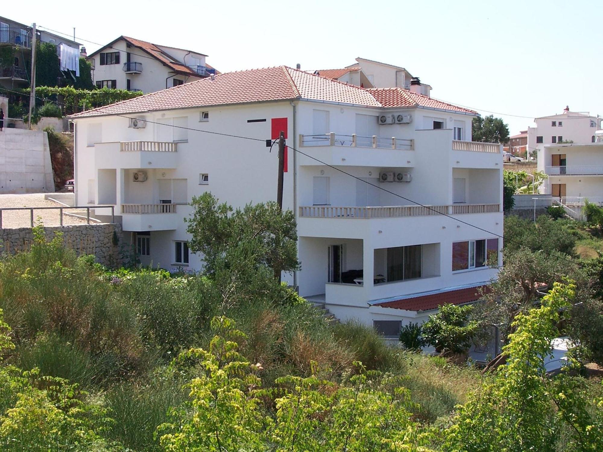 Apartments Perdijic Nemira Оміш Екстер'єр фото